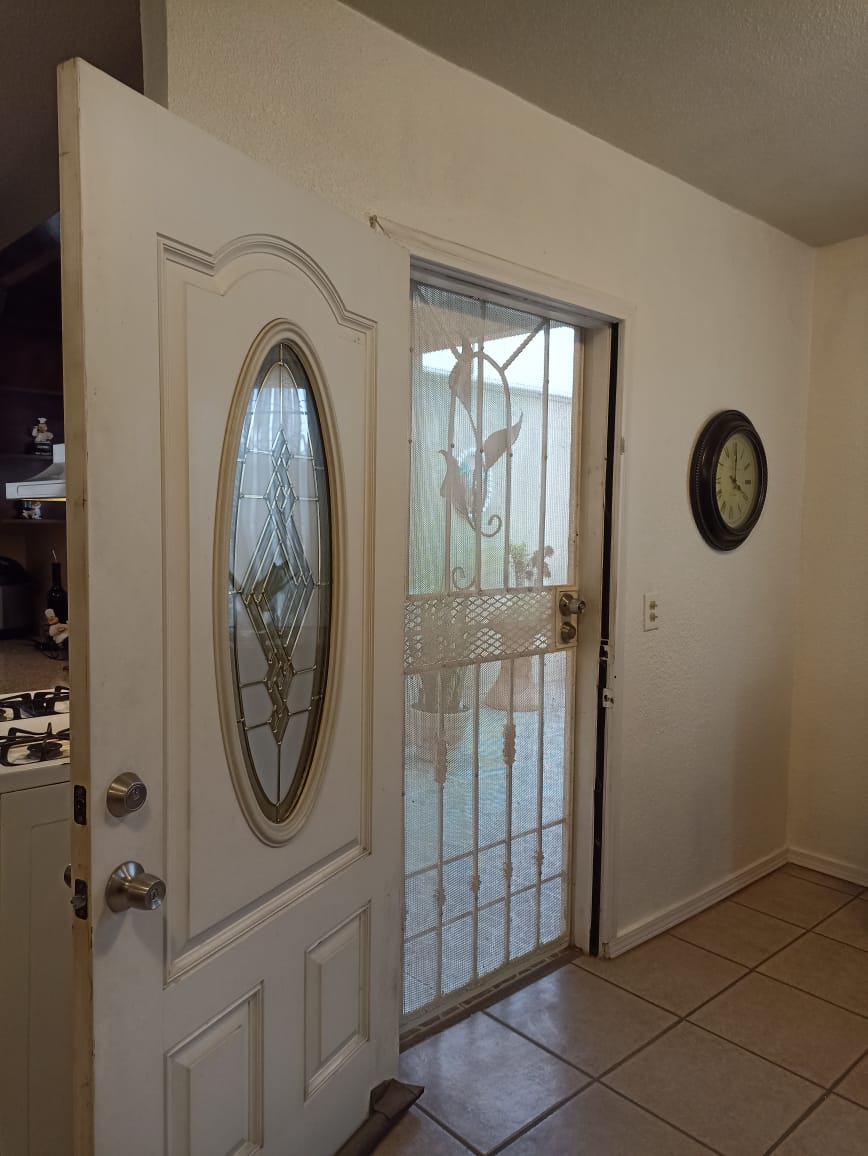 WhatsApp Image 2023-04-26 at 10.20.46 (3)